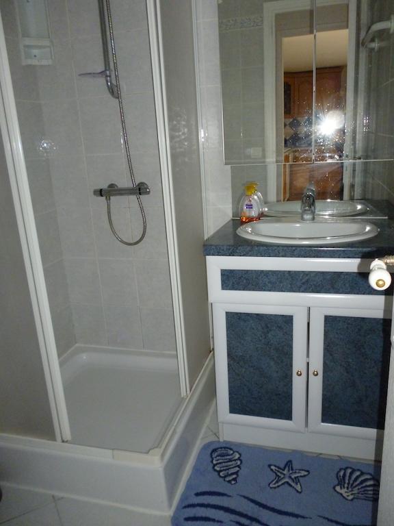 Les Gites De Kerroyal Garlan Quarto foto